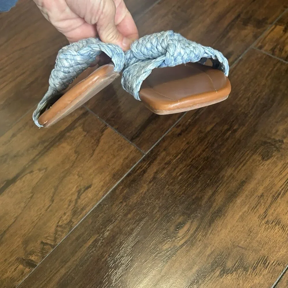 Marc Fisher Lasket Flat Blue Sandals 8 Resort Wear Summer Beach